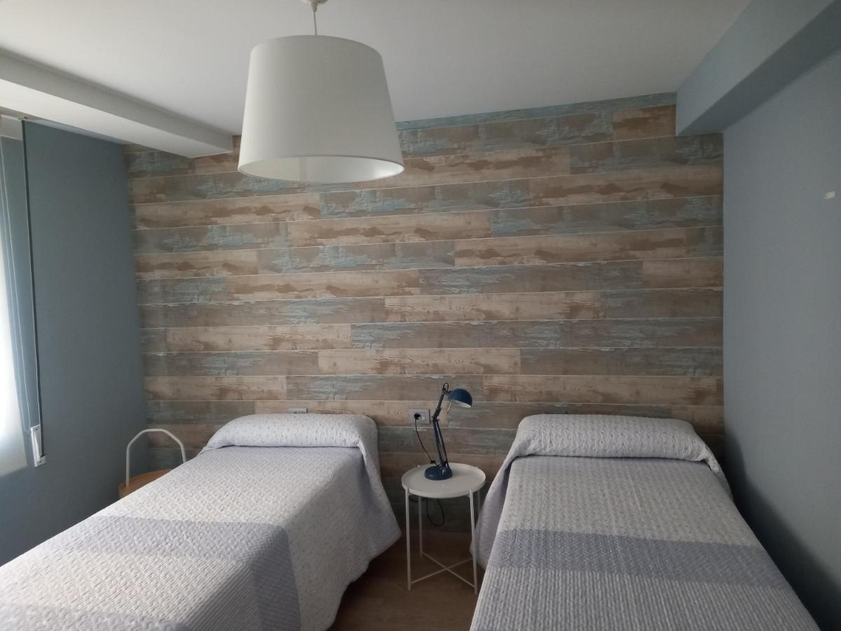 Apartamento A 350 Metros De La Playa Pobra Do Caraminal Exterior foto